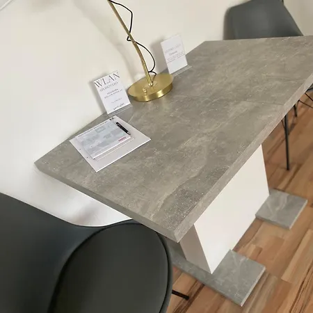 Cleo - Ein Raum - Bad Extern Pörtschach am Wörthersee