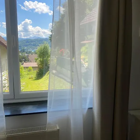 Apartment Cleo - Ein Raum - Bad Extern Portschach am Woerthersee