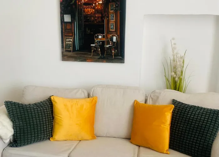 Cleo - Ein Raum - Bad Extern *